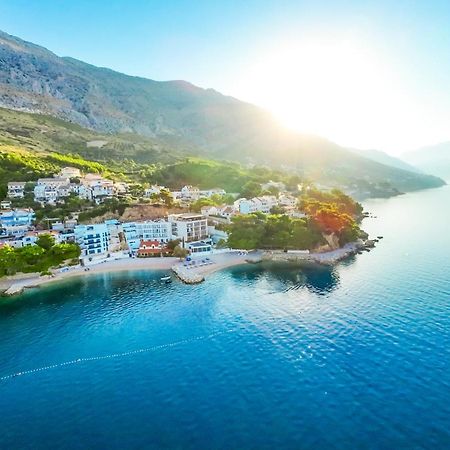 More Medici Apartments Omis Bagian luar foto