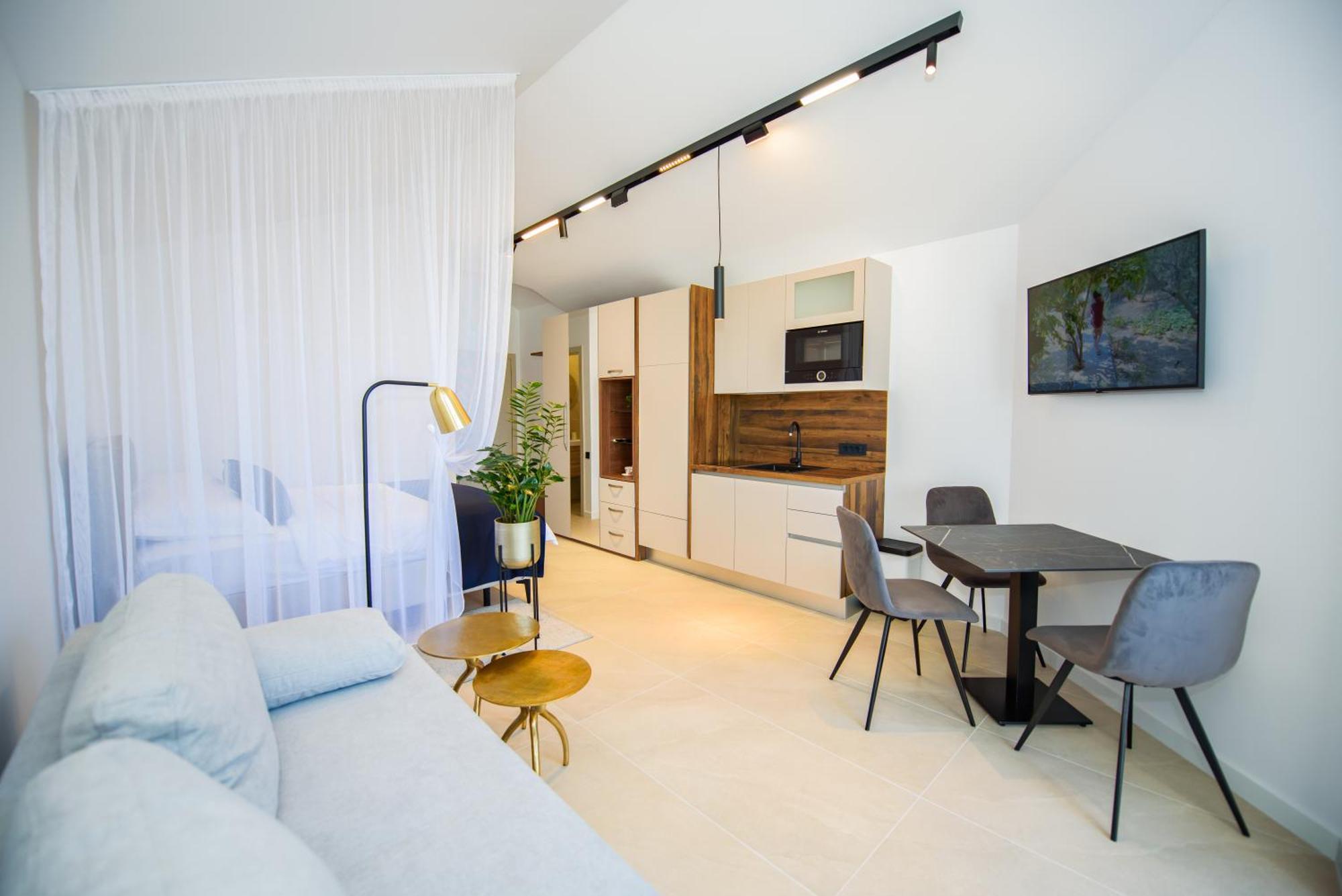 More Medici Apartments Omis Bagian luar foto