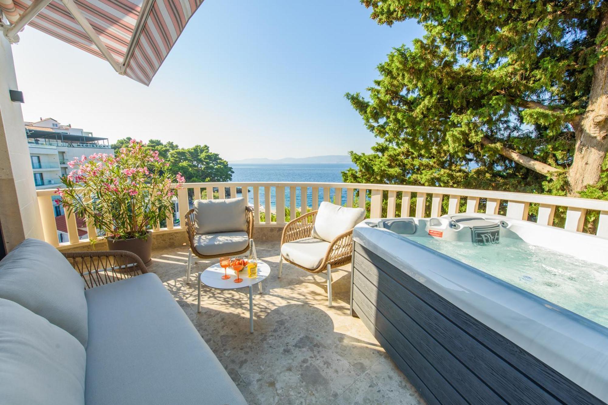 More Medici Apartments Omis Bagian luar foto